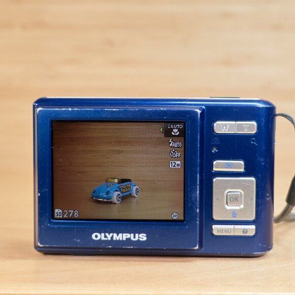 Olympus T-100 Digital Camera / 12MP / 3x Optical Zoom / Blue / Tested & Working - Picture 5 of 10